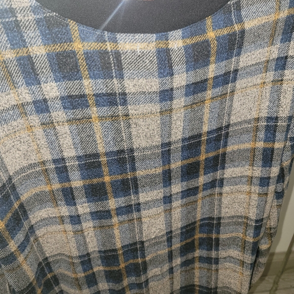 Avenue Blue, Gray and Tan Plaid Button-Up Cardigan - Picture 2 of 2